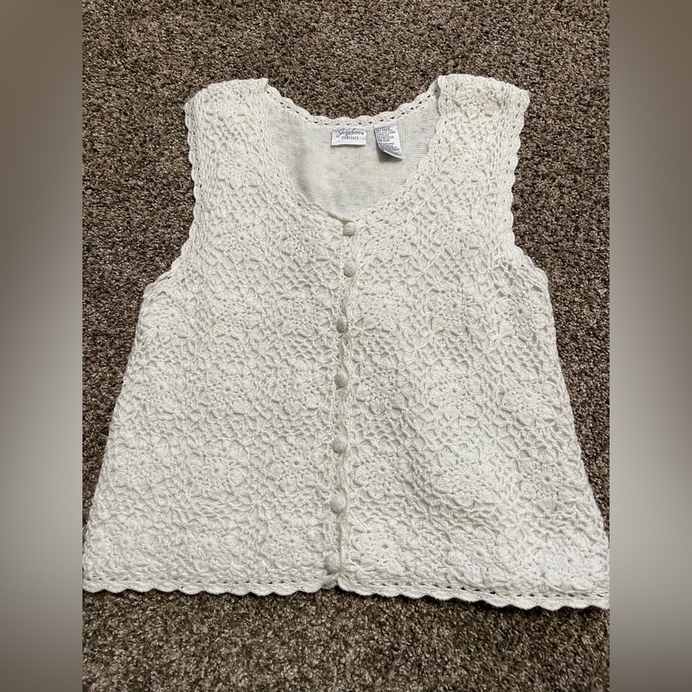 Jaclyn Smith top